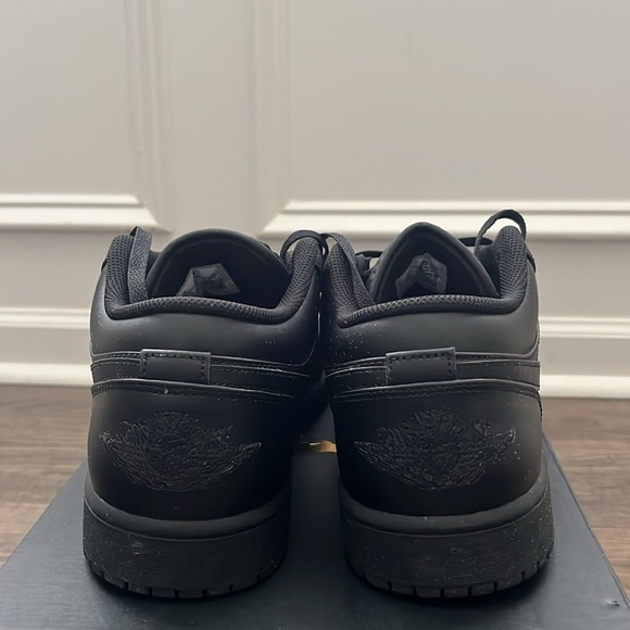 Triple black Jordan 1 low - Picture 4 of 5